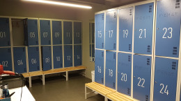 Шкафы: Шкаф для раздевалки Эконом на 4 ячейки на лавке